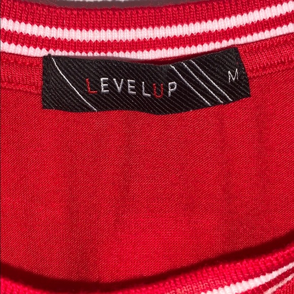 Red tee - Picture 2 of 2